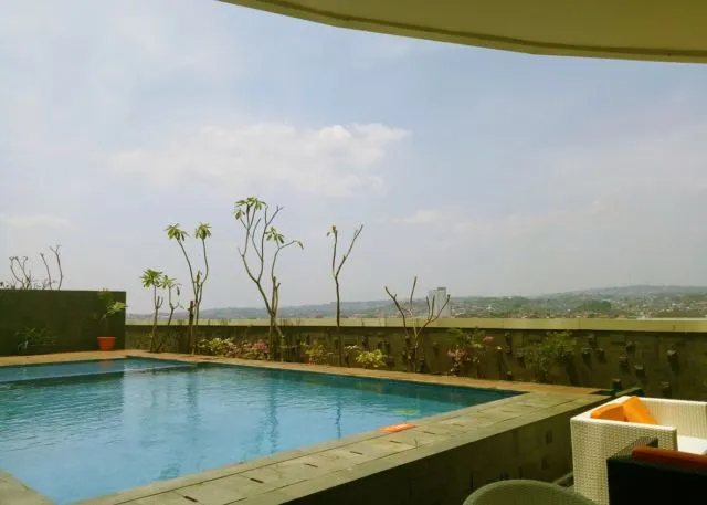 7 Kolam Renang yang Instagramable di Semarang. Mulai dari Kolam Renang Alami Sampai Infinity Pool! 11