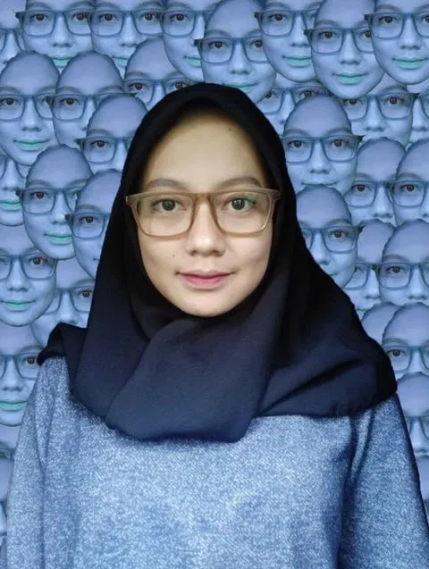 Minta Tolong Dieditin Fotonya Jadi Background Biru, Begini 17 Kreativitas Warganet yang Ngocol Abis 28