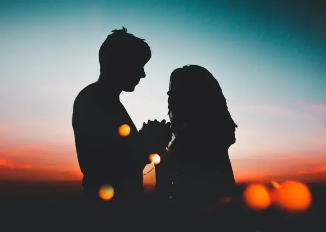 10 Pertanyaan Sederhana Cowok yang Bisa Membuat Ceweknya Merasa Dipedulikan Sepenuh Hati 15