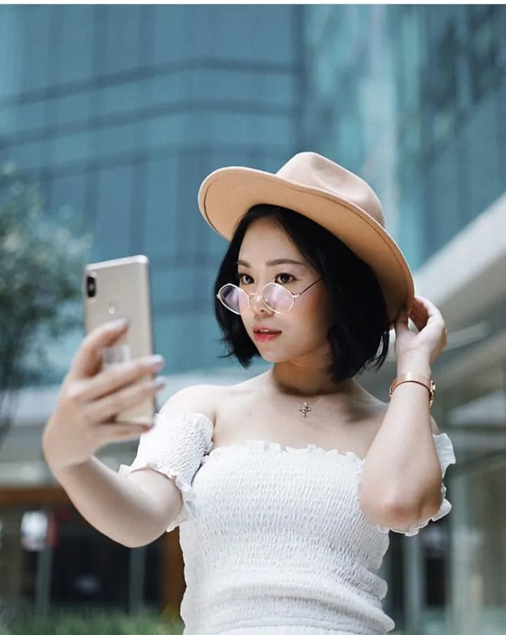 Wawancara Eksklusif Beauty Influencer Molita Lin: Berani dan Percaya Diri Adalah Koentji 13