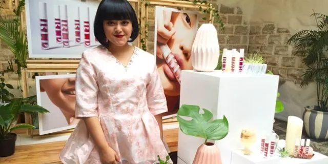 Kisah Sukses Lizzie Parra, Pemilik BLP Beauty yang Dulu Kerja Kantoran 14 kisah sukses lizzie parra