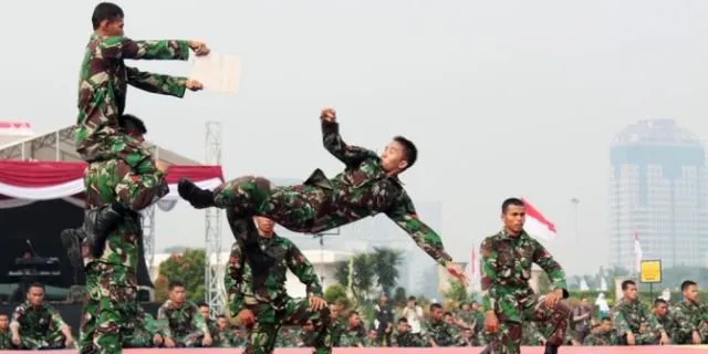 10 Potret Latihan Kopassus RI yang Mirip di Neraka. Pantas Saja Jadi Pasukan Elit yang Disegani 13