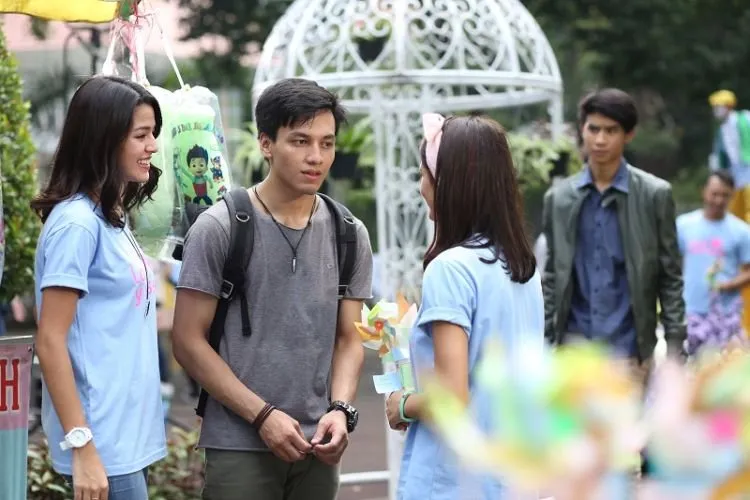 Sekelumit Cerita Saat Bertatapan Langsung dengan Cast Film Dear Nathan: Hello Salma. Seru Banget deh! 11