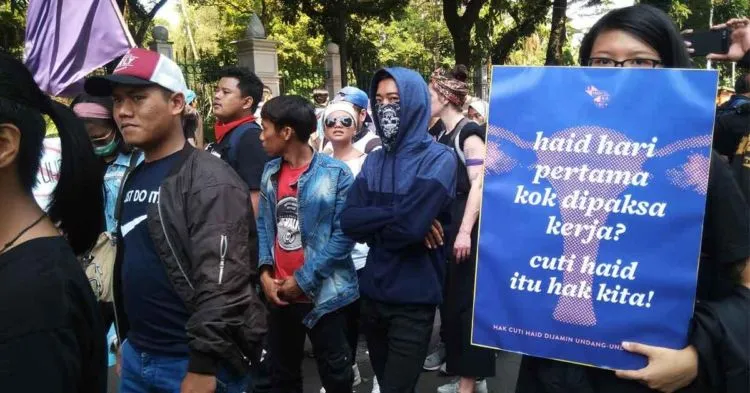 11 Aturan Cuti Haid yang Ada di Berbagai Negara. Di Indonesia Ternyata Jatahnya 2 Hari Lho! 12