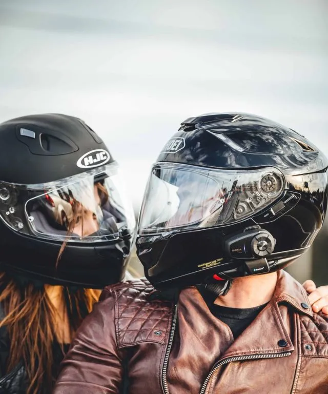 7 Drama Ini Cuma Dialami yang Pacaran Naik Motor. Kocak Sih, Tapi Bisa Dikenang Sampai Tua Lho 11