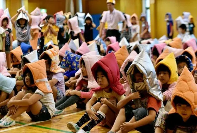 10+ Cara 'Berteman' dan Hidup Berdampingan dengan Bencana Ala Jepang. Semua Warganya Diajari dari TK 15