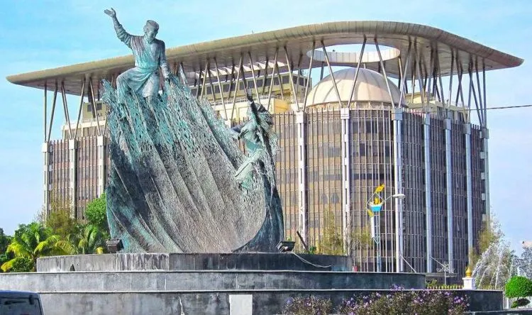 8 Kota yang Relatif Aman dari Gempa Bumi dan Tsunami di Indonesia. Mau Pindah ke Sana Nggak Nih? 12