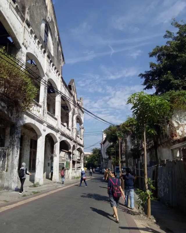 13 Spot Foto Instagramable di Kompleks Kota Lama Semarang. Cocok untuk Liburan di Akhir Pekan! 24