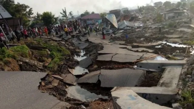 Ini 4 Alasan Kenapa Gempa Palu Bisa Sebabkan Likuifaksi, Bangunan & Mobil Seakan-akan Ditelan Bumi 6