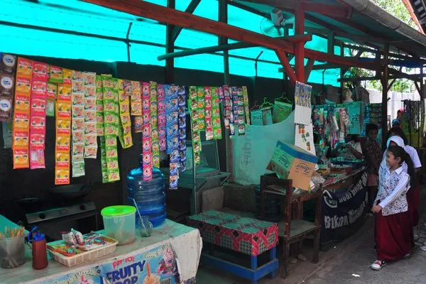 Belasan Siswa SD Diduga Keracunan Permen Jelly Stik. Sampai Kabarnya Ada yang Sampai Meninggal Dunia 8