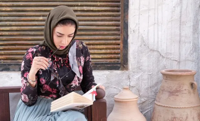 7 Obrolan Cowok Soal Hijab Cewek yang Kadang Bikin Kita Ketawa Melulu. Apa yang Bikin Penasaran sih? 11