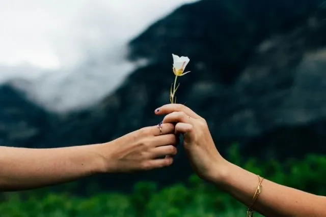 6 Hal yang Harus Kamu Sadari Saat Rasa Takut Kehilangan Pasangan Mulai Menguasai 10