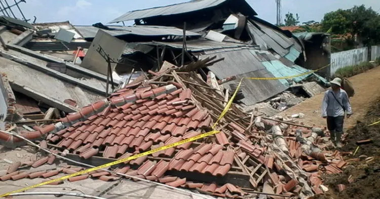 7 Kota di Indonesia yang Terancam Gempa Besar di Masa Depan. Adakah Kamu Tinggal di Sana? 9