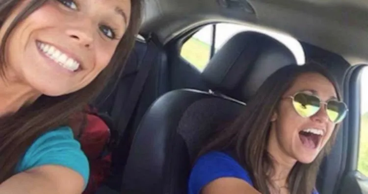 Makin Banyak Orang yang Mati Karena Selfie, Ini 5 Fakta yang Harus Kamu Tahu Soal 'Selfiecide' 9