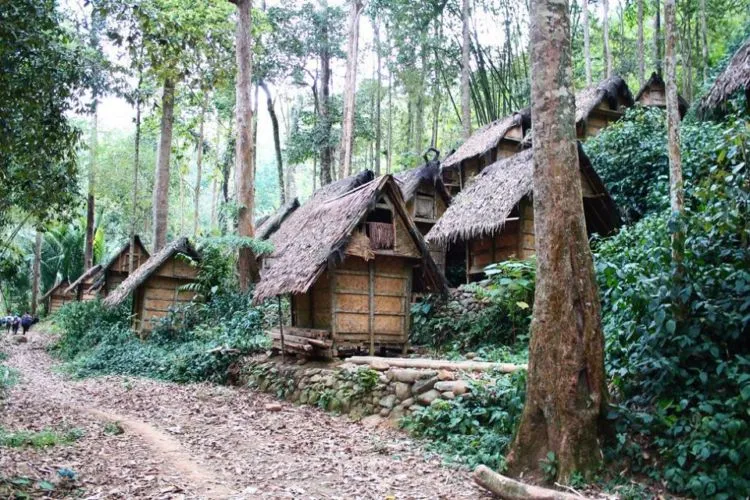 9 Surga Tersembunyi yang Bisa Kamu Kunjungi Bersama Pasangan. Indah, Seru dan Mengagumkan! 12