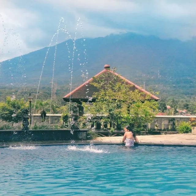7 Kolam Renang yang Instagramable di Semarang. Mulai dari Kolam Renang Alami Sampai Infinity Pool! 13
