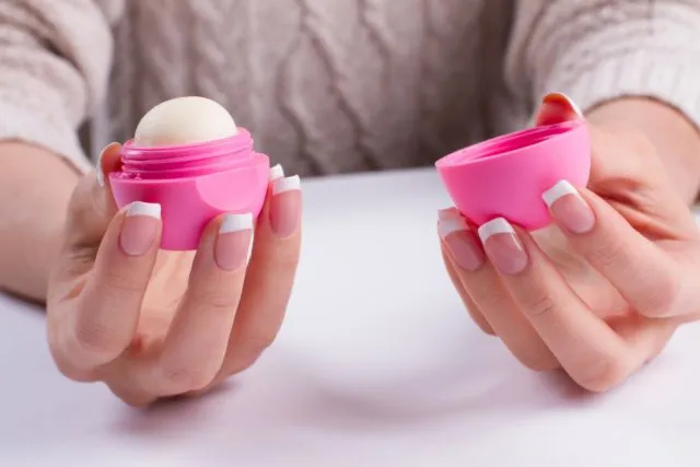 8 Fungsi Ganda Produk Makeup untuk Jurus Darurat. Pakai Seadanya Justru Lebih Hemat 16