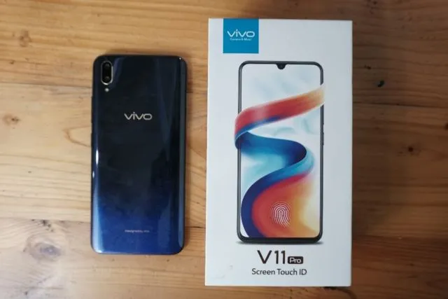 Unboxing Vivo V11 Pro: Sensor Sidik Jari Di Layar Itu Yeay or Nay? 6