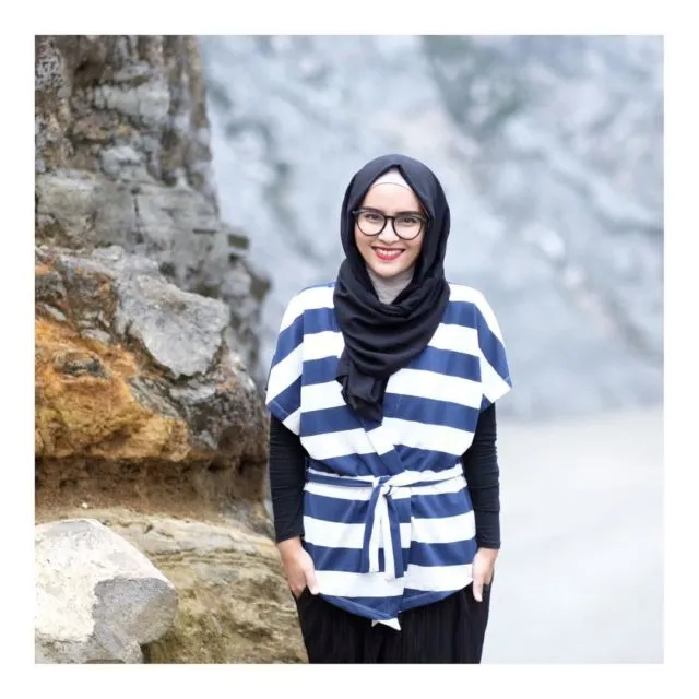 11+ OOTD Kece dengan Manset untukmu yang Berhijab. Lengan Tertutup, Gaya Makin Memikat 14