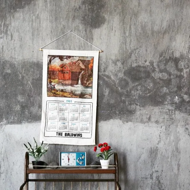 15 Desain Dinding yang 'Belum Rampung' untuk Rumah Bergaya Rustic. Jadul Tapi Artistik! 22