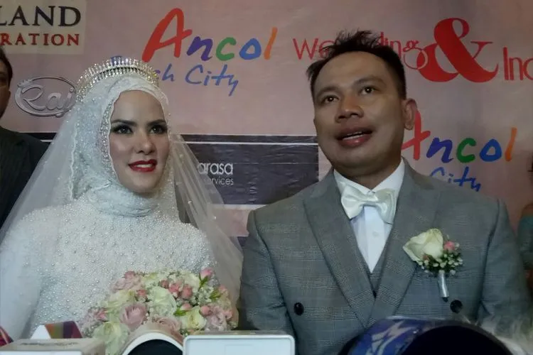 Sepak Terjang Vicky Prasetyo di Dunia Hiburan Tanah Air. Orang yang Terkenal Bukan Karena Bakat~ 15
