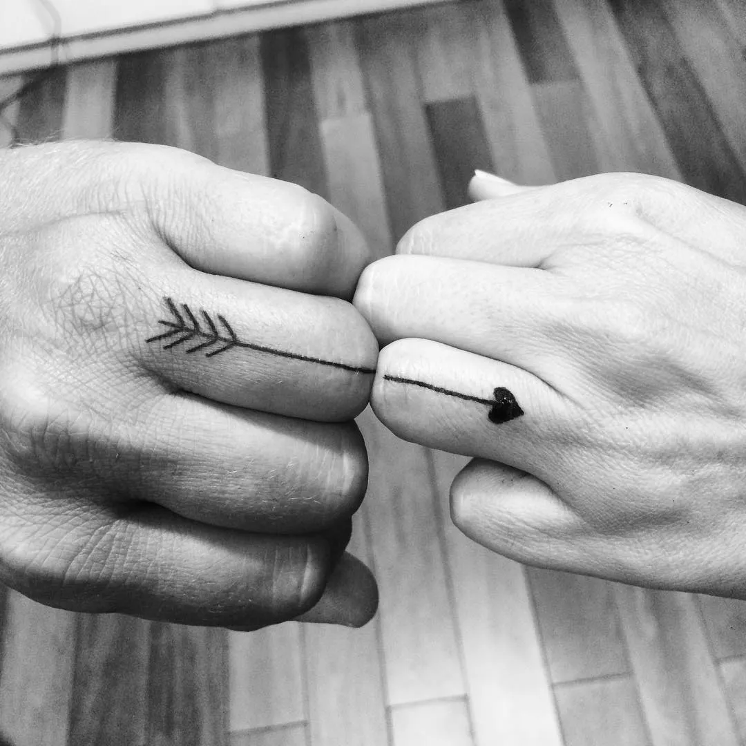 16 Gambar Tato Kecil Simple Keren untuk Couple 17