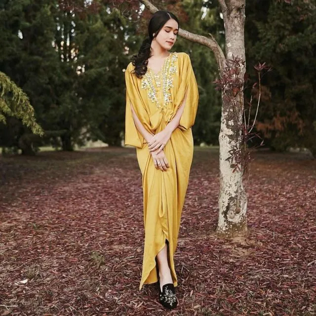 Pola Kaftan Longgar dan Ayu buatmu yang Bosan Pakai Kutubaru di Acara Kondangan Sahabatmu 32