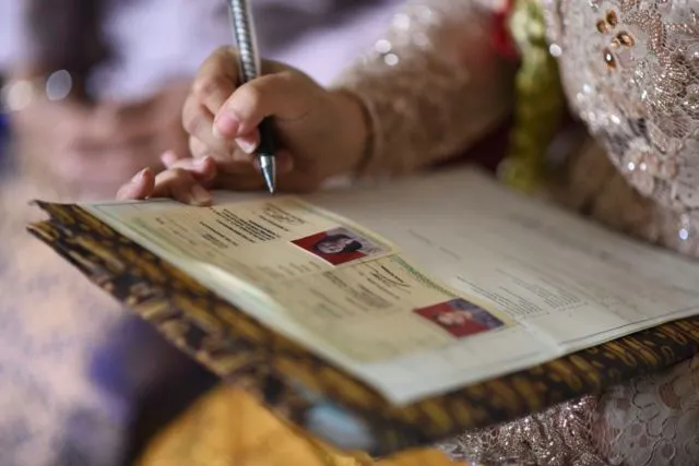 Buku Nikah Bakal Diganti dengan Kartu Nikah Berkode QR. Anti Pemalsuan dan Nggak Ribet Lagi 6