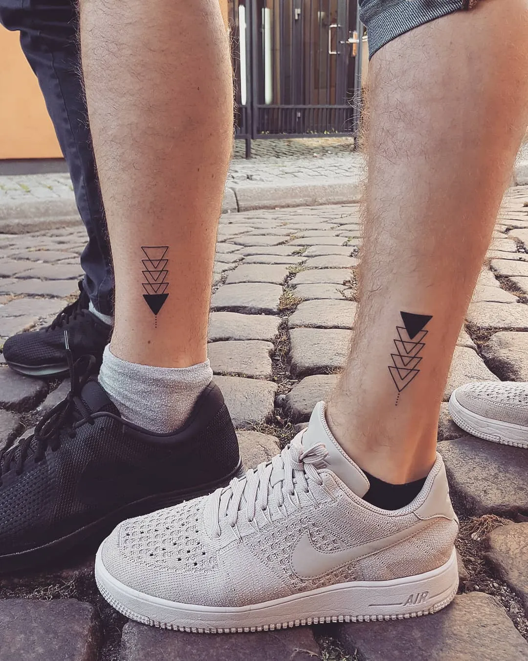 16 Gambar Tato Kecil Simple Keren untuk Couple 19