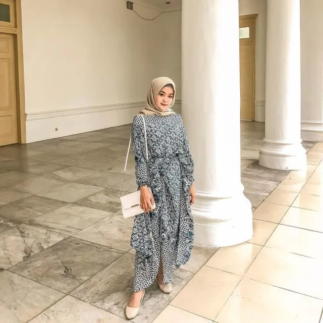 Pola Kaftan Longgar dan Ayu buatmu yang Bosan Pakai Kutubaru di Acara Kondangan Sahabatmu 25