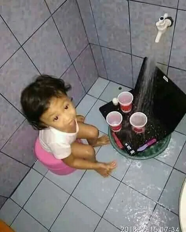 Meski Masih Bocah, Tapi Kelakuan 10 Anak ini Lebih Kocak dari Orang Dewasa. Konyolnya Alami Banget~ 14