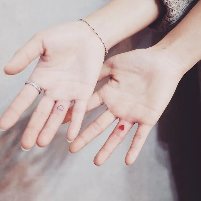16 Gambar Tato Kecil Simple Keren untuk Couple 28