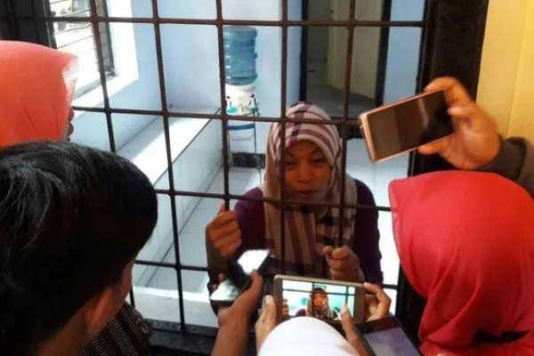 Lagi Terjadi, Korban Pelecehan Seksual Malah Terancam Masuk Bui. Inilah 6 Fakta Soal Kasus Ibu Nuril 10