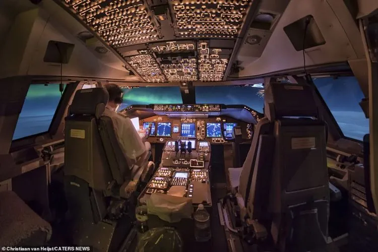Benarkah Kokpit Pesawat itu 'Kantor' Terindah di Dunia? Beruntungnya Kamu yang Jadi Pilot 15