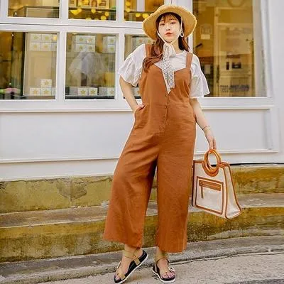 Manis dan Lucu, Ini 9 Ide Model Jumpsuit Ala Korea. Buat yang Berhijab pun Ada! 16