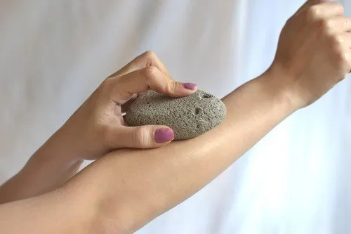 10+ Produk yang Bikin Mandi Shower-mu Naik Level. Makin Bersih dan Kulit Lebih Sip 24