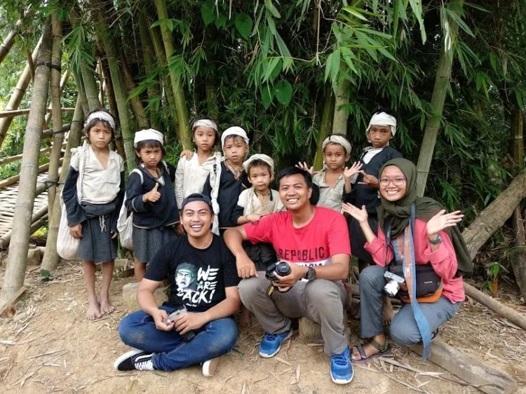 Begini Serunya Mandi di Sungai Saat Berlibur ke Baduy Dalam. Serasa Menyatu dengan Alam! 5