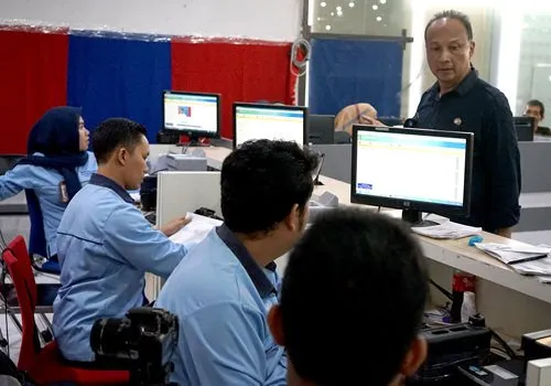 Permudah Warganya, di Surabaya Kini Kamu Bisa Cetak Akta Lahir Anak Sendiri di Rumah 5