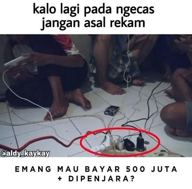 Warganet Ingatkan 16 Hal ini Kalau Kamu Nggak Pengen Dipenjara 6 Bulan dan Denda 500 Juta. Bahaya~ 24
