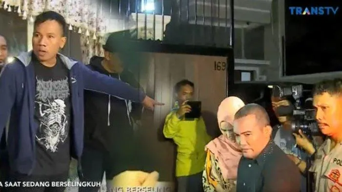 KPI Akhirnya Tegur Stasiun TV yang Tayangkan Penggerebekan Angel Lelga. Nggak Mendidik Sih! 7