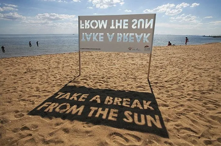 13 Iklan Outdoor yang Kreativitasnya Patut Diacungi Jempol. Begini nih Kalau Kerja Pake Hati, Keren! 21