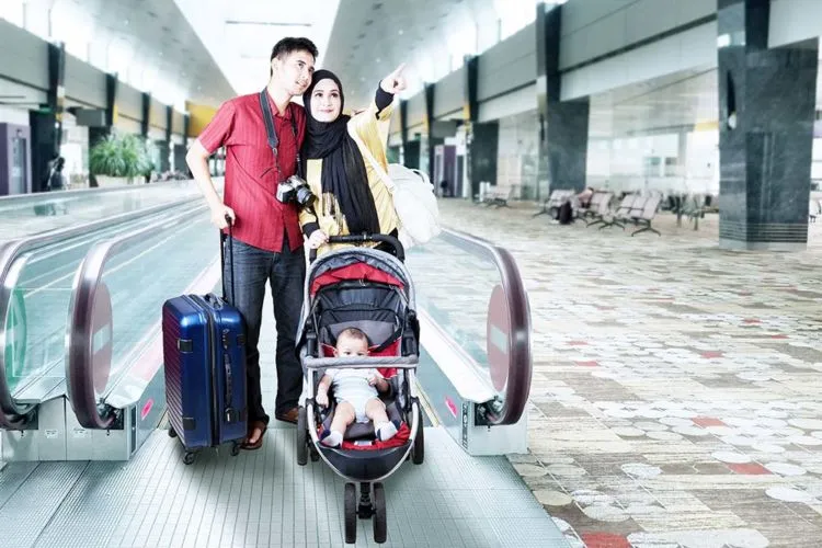 8 Panduan Simpel Membawa Bayi Naik Pesawat Pertama Kali. Jangan Panik Duluan! 12