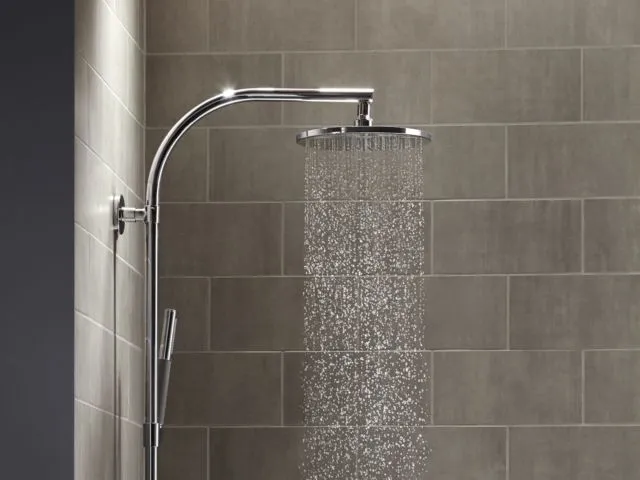 10+ Produk yang Bikin Mandi Shower-mu Naik Level. Makin Bersih dan Kulit Lebih Sip 23