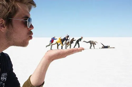 Bosen Nggak, Foto Bareng dengan Gaya yang Monoton? Coba deh 10 Pose Unik ini Biar Keliatan Kompak 13