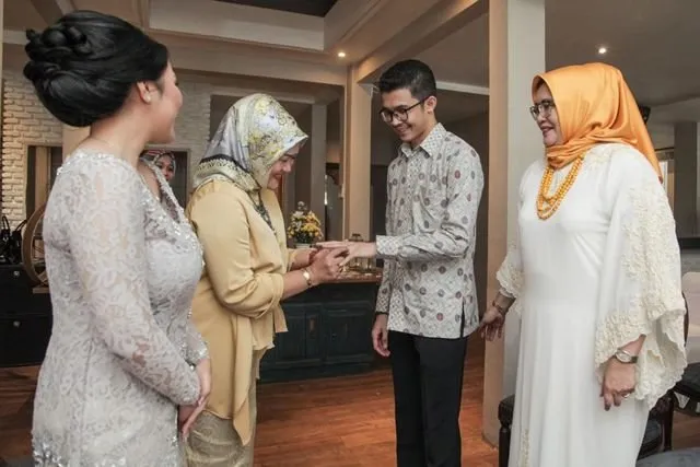 18 Foto Lamaran Nikah yang Sederhana dan Keren 26
