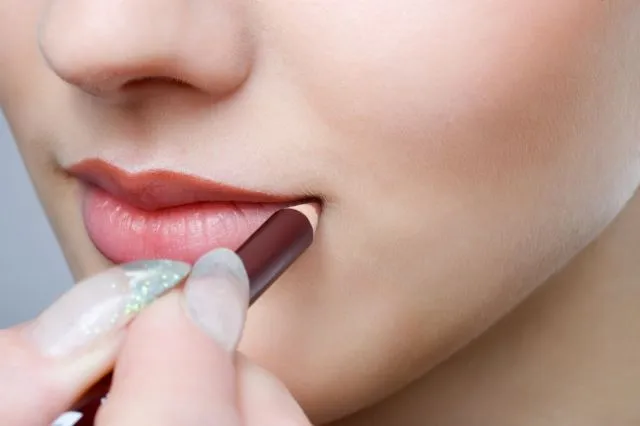 8 Fungsi Ganda Produk Makeup untuk Jurus Darurat. Pakai Seadanya Justru Lebih Hemat 14