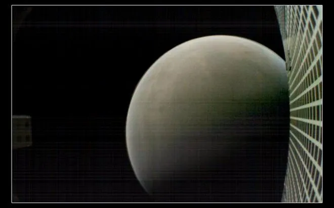 Baru Mendarat, Begini Penampakan Pertama Planet Mars dari Pesawat Milik NASA. Asli, Bikin Takjub! 16