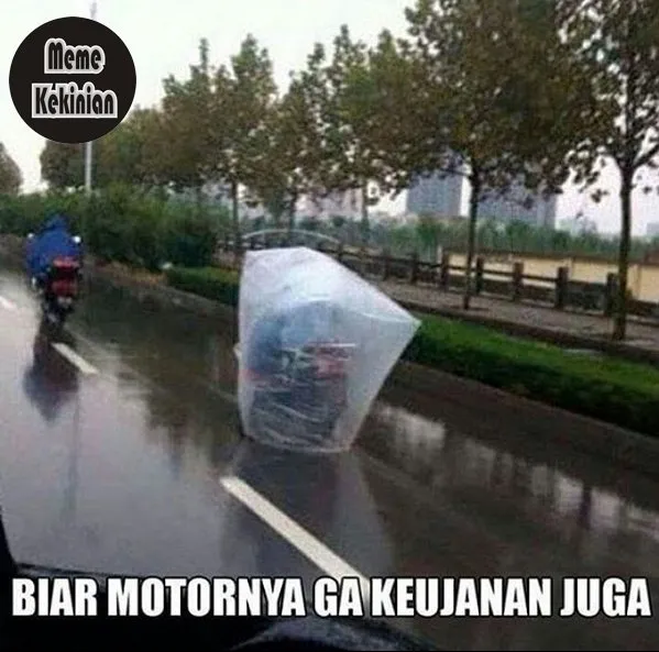 Kena Hujan di Tengah Jalan? Tenang, 10 Cara Berlindung ini Dijamin Bisa Bikin Kamu Semangat Lagi! 19