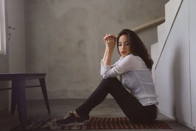 Selain Bersabar, 5 Hal Ini pun Nggak Perlu Kamu Pikirkan Saat Belum Punya Pacar 10