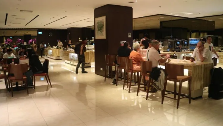 Sensasi Naik Pesawat Business Class Milik Maskapai Terbaik di Dunia. Serasa di Hotel Bintang Lima! 11